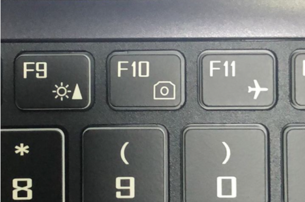 联想电脑Win10摄像头用不了怎么办?