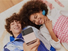 如何打造年轻人钟爱的手机？三星Galaxy Z Flip4告诉你答案
